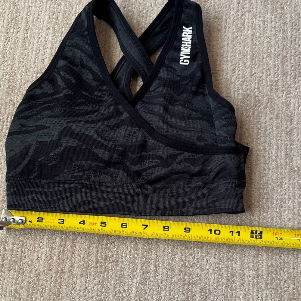 Gymshark Women’s Size S Adapt Animal Seamless Sports Bra Cross Back Performance - Picture 3 of 8